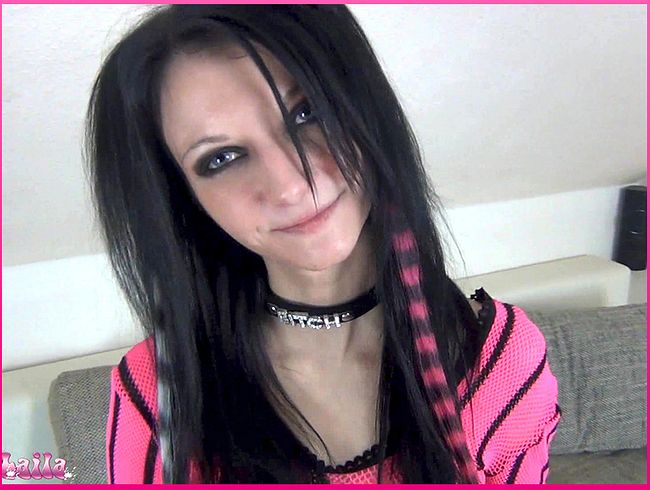 Besof*ene Emo fo**e abgefi**t