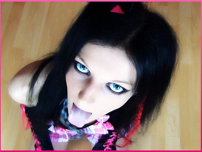 Laila-Banx's Porno Video: Na los!!! Rotz mir die Fresse voll